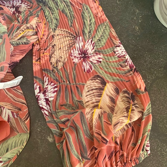 Witchery pleated v neck blouse - Picture 6 of 11